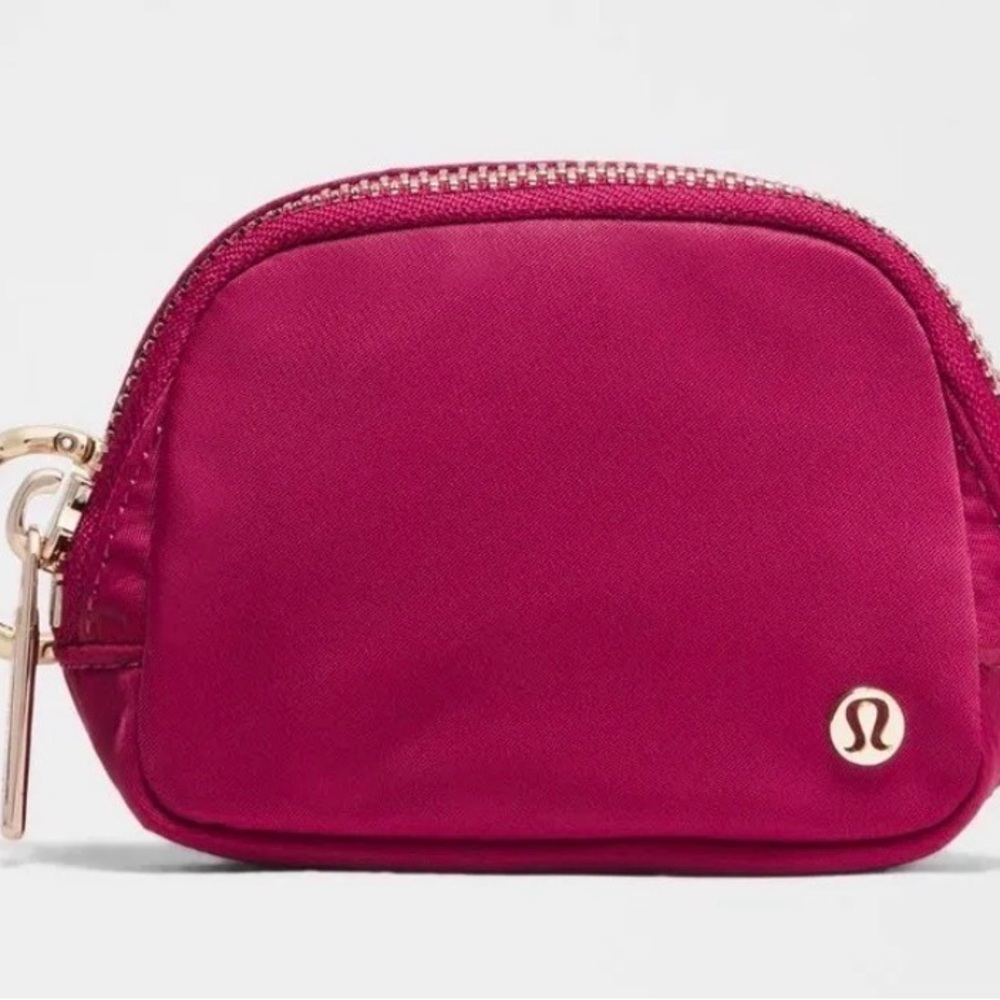lululemon athletica Small Cosmetic Pouch in Deep Pink